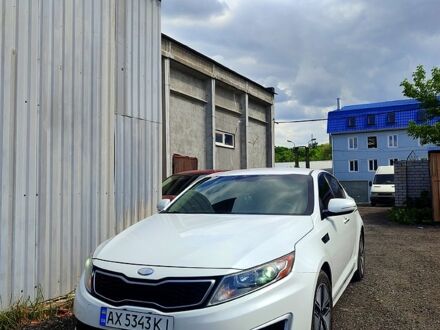 Белый Киа Оптима, объемом двигателя 2.4 л и пробегом 206 тыс. км за 9700 $, фото 1 на Automoto.ua