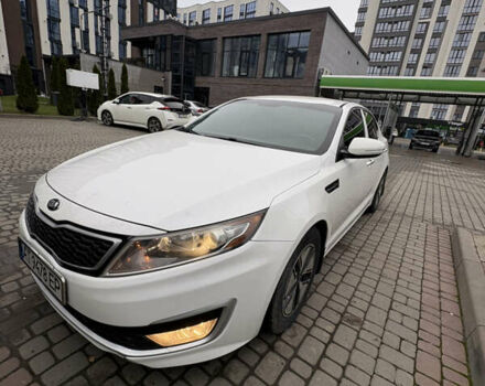 Білий Кіа Оптіма, об'ємом двигуна 2.36 л та пробігом 272 тис. км за 9199 $, фото 1 на Automoto.ua