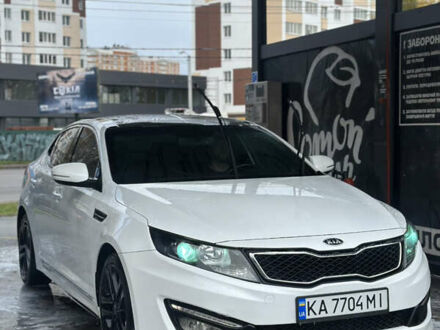 Киа Оптима 2012 в Софіївська Борщагівка на Automoto.ua Белый Киа Оптима, объемом двигателя 2 л и пробегом 159 тыс. км за 11000 $, фото 1 на Automoto.ua