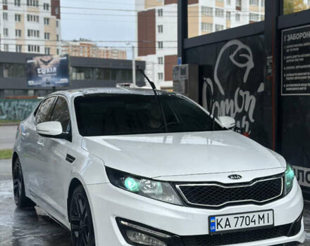 Белый Киа Оптима, объемом двигателя 2 л и пробегом 159 тыс. км за 11000 $, фото 1 на Automoto.ua