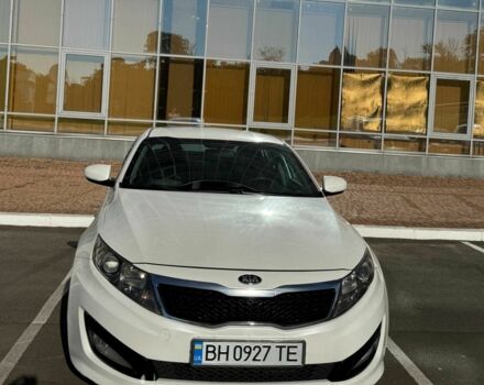 Білий Кіа Оптіма, об'ємом двигуна 2 л та пробігом 101 тис. км за 8800 $, фото 1 на Automoto.ua