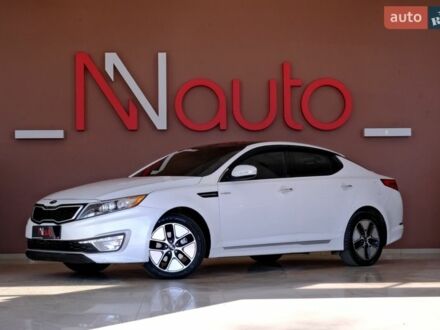 Білий Кіа Оптіма, об'ємом двигуна 2.36 л та пробігом 174 тис. км за 8900 $, фото 1 на Automoto.ua