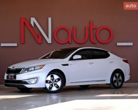 Білий Кіа Оптіма, об'ємом двигуна 2.36 л та пробігом 174 тис. км за 8900 $, фото 1 на Automoto.ua