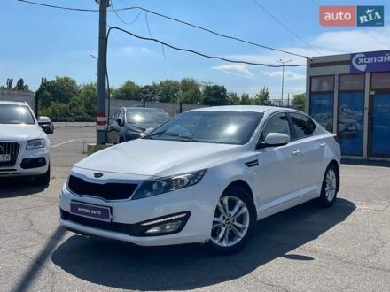 Киа Оптима 2013 в Одессе на Automoto.ua Белый Киа Оптима, объемом двигателя 2 л и пробегом 178 тыс. км за 10999 $, фото 1 на Automoto.ua