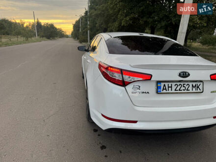 Кіа Оптіма 2013 у Краматорске на Automoto.ua Білий Кіа Оптіма, об'ємом двигуна 2.36 л та пробігом 230 тис. км за 8300 $, фото 1 на Automoto.ua