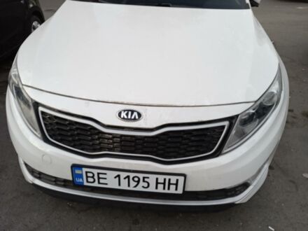 Білий Кіа Оптіма, об'ємом двигуна 2 л та пробігом 210 тис. км за 18000 $, фото 1 на Automoto.ua