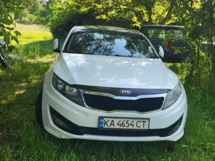 Киа Оптима 2013 в Киеве на Automoto.ua Белый Киа Оптима, объемом двигателя 2 л и пробегом 442 тыс. км за 7700 $, фото 1 на Automoto.ua