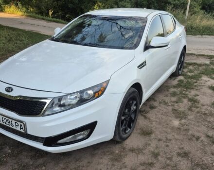 Білий Кіа Оптіма, об'ємом двигуна 0 л та пробігом 150 тис. км за 9000 $, фото 1 на Automoto.ua