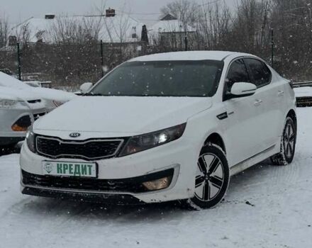 Білий Кіа Оптіма, об'ємом двигуна 2.36 л та пробігом 250 тис. км за 9550 $, фото 1 на Automoto.ua