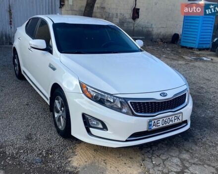 Белый Киа Оптима, объемом двигателя 2.36 л и пробегом 180 тыс. км за 10700 $, фото 1 на Automoto.ua