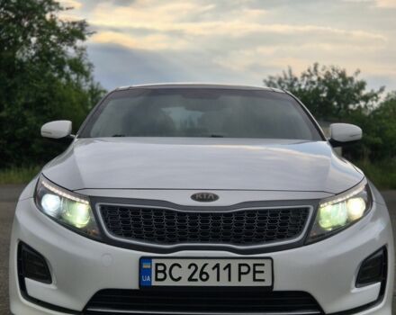 Білий Кіа Оптіма, об'ємом двигуна 2.4 л та пробігом 165 тис. км за 10497 $, фото 1 на Automoto.ua