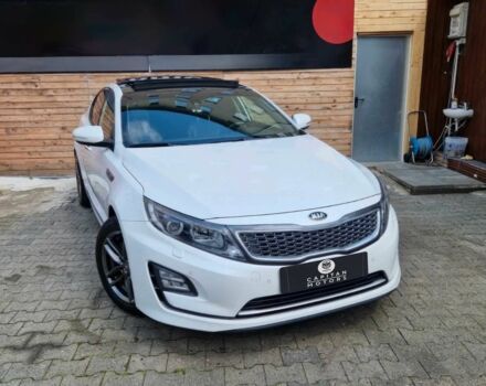 Белый Киа Оптима, объемом двигателя 2 л и пробегом 84 тыс. км за 1100 $, фото 1 на Automoto.ua