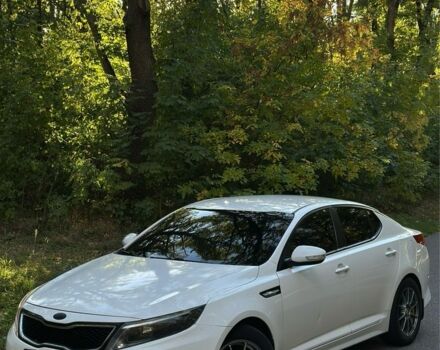 Білий Кіа Оптіма, об'ємом двигуна 2 л та пробігом 258 тис. км за 9000 $, фото 1 на Automoto.ua