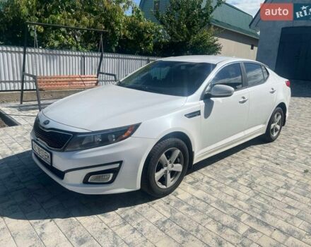 Білий Кіа Оптіма, об'ємом двигуна 2.36 л та пробігом 280 тис. км за 8800 $, фото 1 на Automoto.ua
