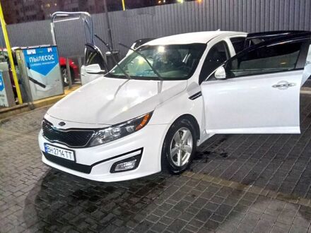 Киа Оптима 2014 в Одессе на Automoto.ua Белый Киа Оптима, объемом двигателя 2.4 л и пробегом 0 тыс. км за 9000 $, фото 1 на Automoto.ua