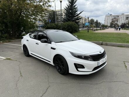 Киа Оптима 2014 в Киеве на Automoto.ua Белый Киа Оптима, объемом двигателя 2.4 л и пробегом 143 тыс. км за 12000 $, фото 1 на Automoto.ua