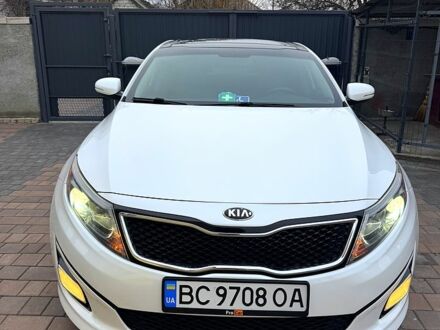 Киа Оптима 2015 в Днепре (Днепропетровске) на Automoto.ua Белый Киа Оптима, объемом двигателя 25 л и пробегом 95 тыс. км за 12700 $, фото 1 на Automoto.ua