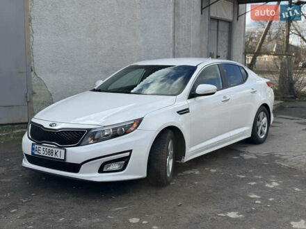 Киа Оптима 2015 в Покровском на Automoto.ua Белый Киа Оптима, объемом двигателя 2.4 л и пробегом 190 тыс. км за 8899 $, фото 1 на Automoto.ua