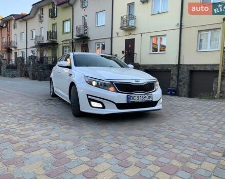 Белый Киа Оптима, объемом двигателя 2.4 л и пробегом 240 тыс. км за 9800 $, фото 1 на Automoto.ua