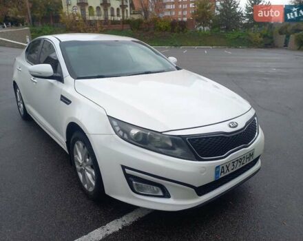 Киа Оптима 2015 в Харькове на Automoto.ua Белый Киа Оптима, объемом двигателя 2.4 л и пробегом 120 тыс. км за 7300 $, фото 1 на Automoto.ua