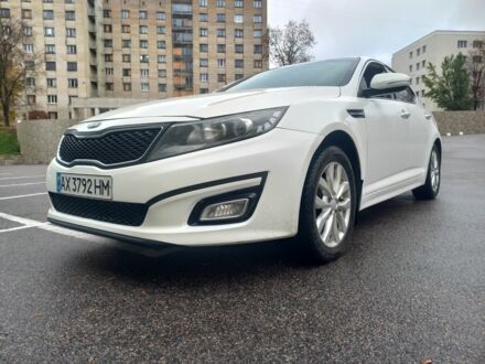 Киа Оптима 2015 в Харькове на Automoto.ua Белый Киа Оптима, объемом двигателя 2.4 л и пробегом 120 тыс. км за 7300 $, фото 1 на Automoto.ua
