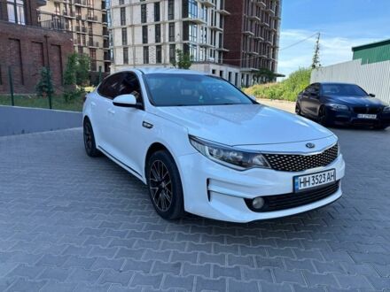 Белый Киа Оптима, объемом двигателя 2 л и пробегом 227 тыс. км за 10500 $, фото 1 на Automoto.ua