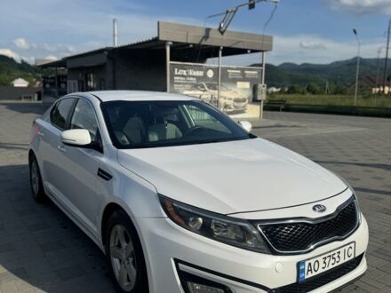 Киа Оптима 2015 в Хусте на Automoto.ua Белый Киа Оптима, объемом двигателя 2.4 л и пробегом 110 тыс. км за 8722 $, фото 1 на Automoto.ua