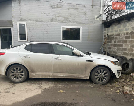 Белый Киа Оптима, объемом двигателя 2.36 л и пробегом 220 тыс. км за 4500 $, фото 1 на Automoto.ua