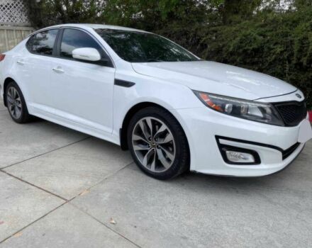 Білий Кіа Оптіма, об'ємом двигуна 2 л та пробігом 77 тис. км за 6500 $, фото 1 на Automoto.ua