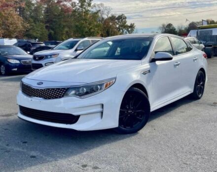 Білий Кіа Оптіма, об'ємом двигуна 2.4 л та пробігом 75 тис. км за 2000 $, фото 1 на Automoto.ua