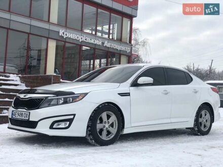 Киа Оптима 2015 в Кривом Роге на Automoto.ua Белый Киа Оптима, объемом двигателя 2.4 л и пробегом 101 тыс. км за 10700 $, фото 1 на Automoto.ua