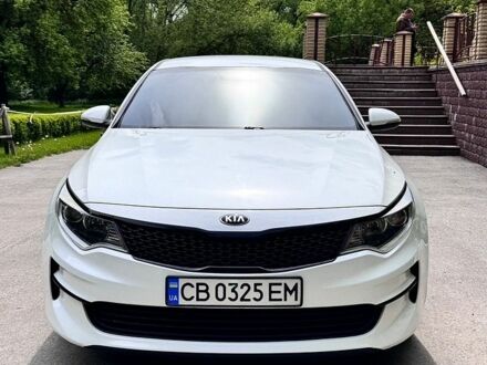 Белый Киа Оптима, объемом двигателя 2.35 л и пробегом 160 тыс. км за 12000 $, фото 1 на Automoto.ua