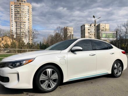 Білий Кіа Оптіма, об'ємом двигуна 2 л та пробігом 125 тис. км за 16700 $, фото 1 на Automoto.ua