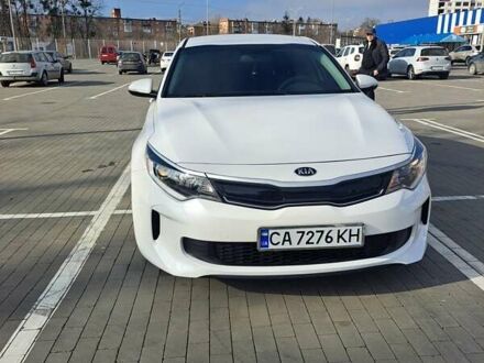 Киа Оптима 2016 в Умани на Automoto.ua Белый Киа Оптима, объемом двигателя 2 л и пробегом 140 тыс. км за 11000 $, фото 1 на Automoto.ua