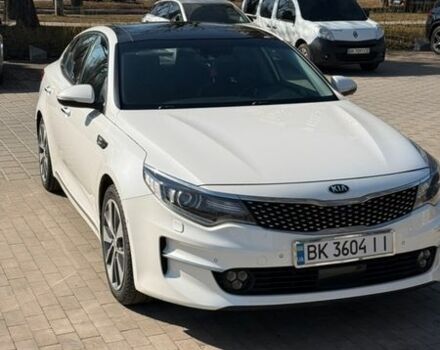 Білий Кіа Оптіма, об'ємом двигуна 1.69 л та пробігом 222 тис. км за 14900 $, фото 1 на Automoto.ua