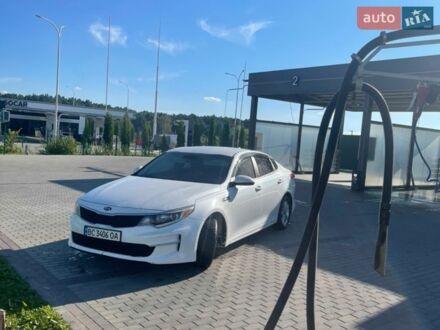Білий Кіа Оптіма, об'ємом двигуна 2.4 л та пробігом 200 тис. км за 8900 $, фото 1 на Automoto.ua
