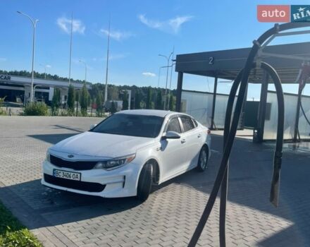 Белый Киа Оптима, объемом двигателя 2.4 л и пробегом 200 тыс. км за 8900 $, фото 1 на Automoto.ua