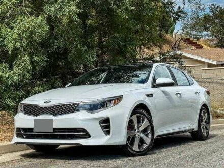 Киа Оптима 2016 в Львове на Automoto.ua Белый Киа Оптима, объемом двигателя 2 л и пробегом 67 тыс. км за 2500 $, фото 1 на Automoto.ua