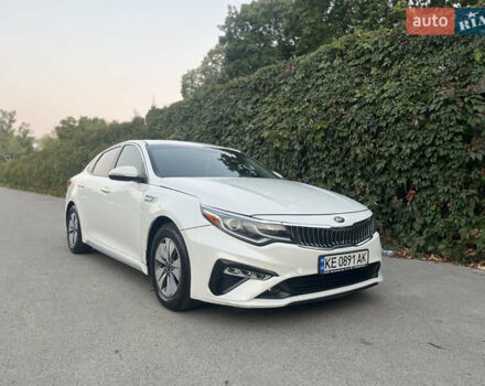 Белый Киа Оптима, объемом двигателя 2 л и пробегом 67 тыс. км за 13400 $, фото 1 на Automoto.ua