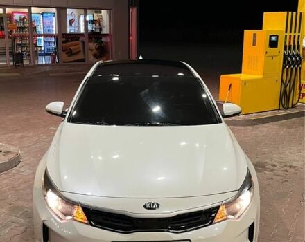 Белый Киа Оптима, объемом двигателя 2 л и пробегом 210 тыс. км за 317 $, фото 1 на Automoto.ua