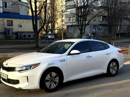 Білий Кіа Оптіма, об'ємом двигуна 2 л та пробігом 138 тис. км за 13500 $, фото 1 на Automoto.ua