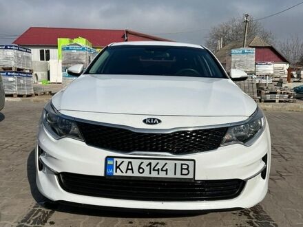 Белый Киа Оптима, объемом двигателя 2.4 л и пробегом 154 тыс. км за 10500 $, фото 1 на Automoto.ua