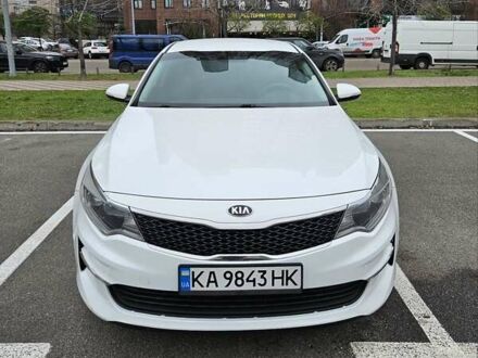 Білий Кіа Оптіма, об'ємом двигуна 2.36 л та пробігом 197 тис. км за 11000 $, фото 1 на Automoto.ua