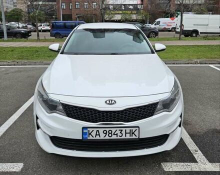 Белый Киа Оптима, объемом двигателя 2.36 л и пробегом 197 тыс. км за 11000 $, фото 1 на Automoto.ua
