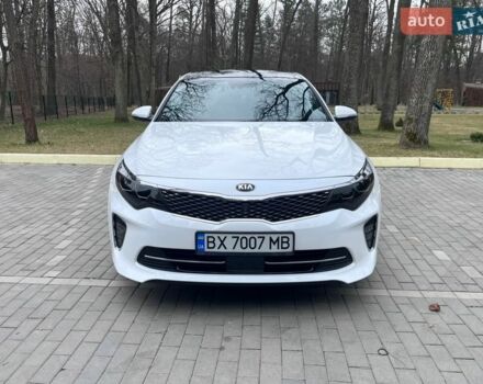 Білий Кіа Оптіма, об'ємом двигуна 2 л та пробігом 80 тис. км за 17400 $, фото 1 на Automoto.ua