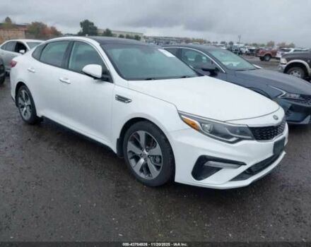 Білий Кіа Оптіма, об'ємом двигуна 2.4 л та пробігом 120 тис. км за 1700 $, фото 1 на Automoto.ua