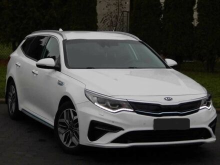 Белый Киа Оптима, объемом двигателя 0 л и пробегом 158 тыс. км за 9999 $, фото 1 на Automoto.ua
