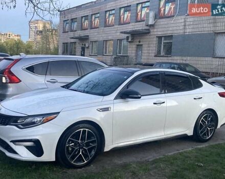 Білий Кіа Оптіма, об'ємом двигуна 2.4 л та пробігом 55 тис. км за 20000 $, фото 1 на Automoto.ua