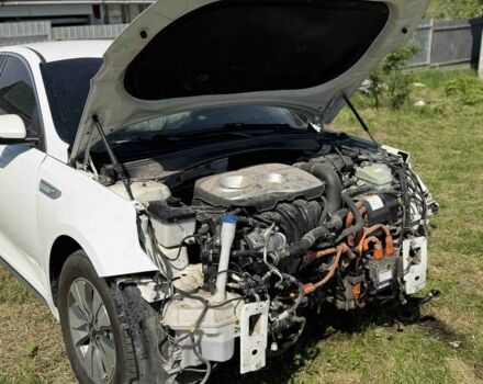 Белый Киа Оптима, объемом двигателя 0 л и пробегом 213 тыс. км за 6999 $, фото 1 на Automoto.ua