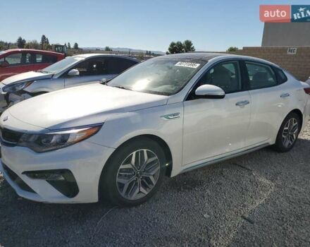 Білий Кіа Оптіма, об'ємом двигуна 2 л та пробігом 54 тис. км за 1900 $, фото 1 на Automoto.ua